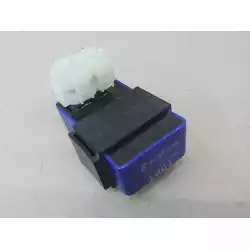 BOITIER ELECTRONIQUE FEU AV (4 BROCHES)